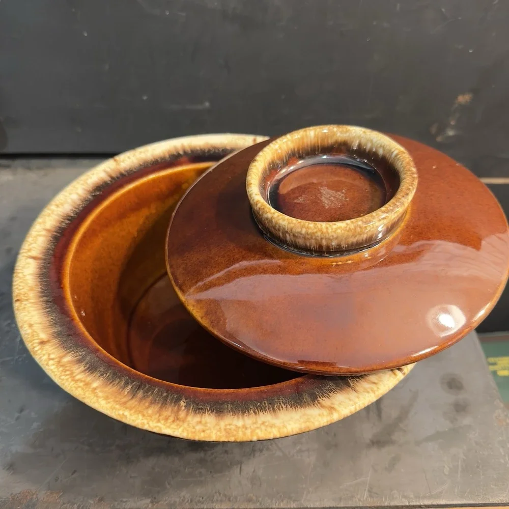 Hull‎ Oven Proof USA Glossy Brown Drip Pottery Round 4 cup 8